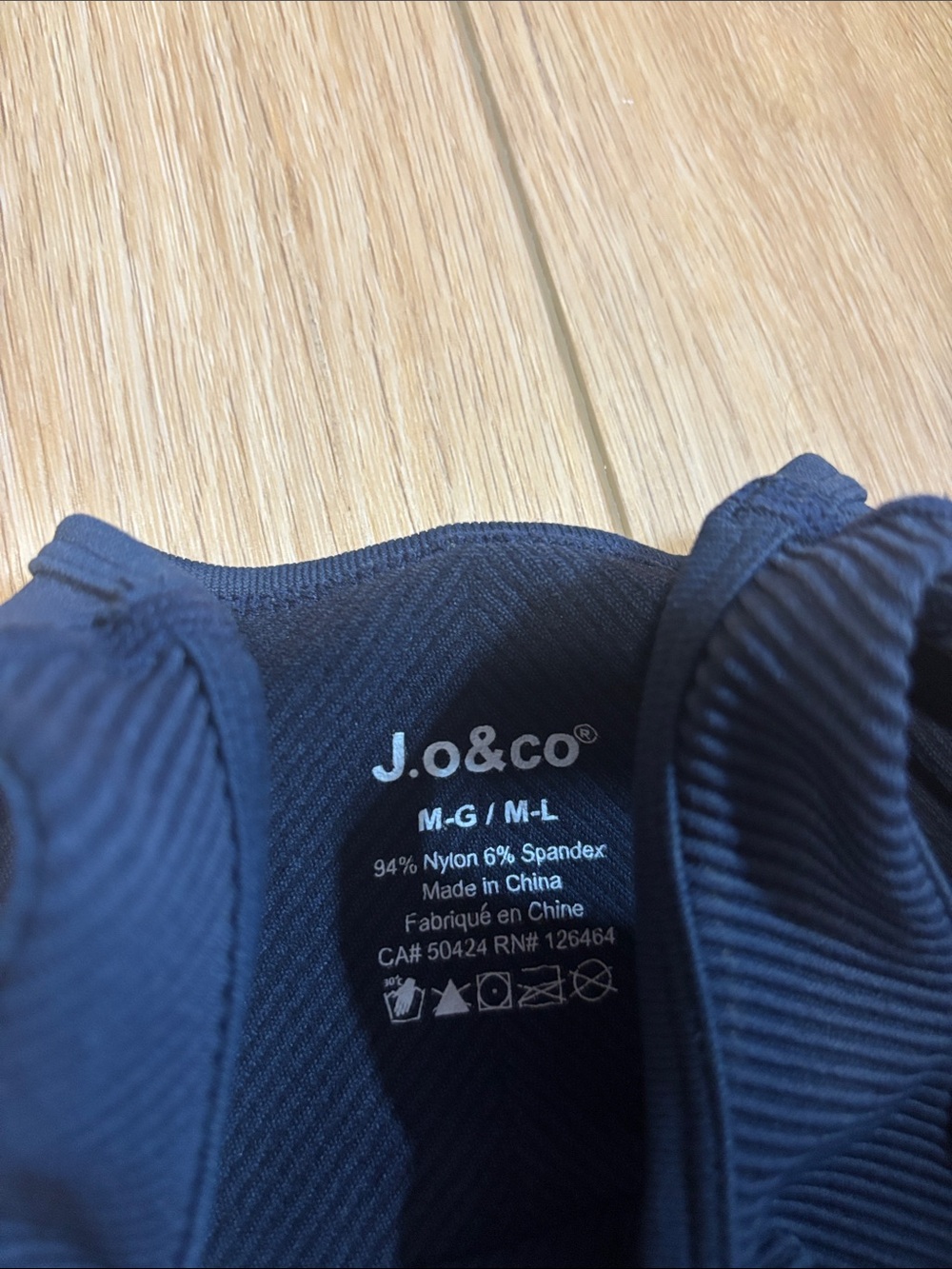 Jo&co Navy Ribbed Crop Tank - Picture 2 of 4
